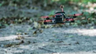 Des courses de drones en forêt façon Star Wars