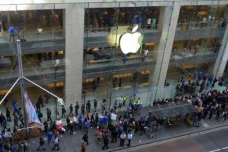 4,5 millions de dollars d'amende et une année de prison pour un ex-cadre d'Apple