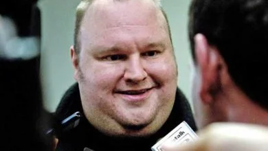 Kim Dotcom est accusé par les É-U d'avoir empoché des dizaines de millions de dollars grâce au piratage.