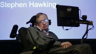 « Une intelligence artificielle complète pourrait mettre fin à la race humaine » prédit Stephen Hawking