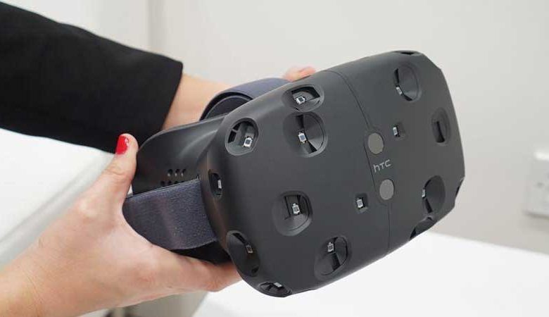 Réalité virtuelle : le spectaculaire casque Vive d'HTC