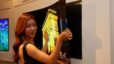 LG : un écran OLED de 55 pouces qui s'accroche au mur avec des aimants