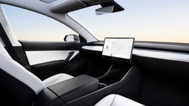 Tesla montre une voiture sans volant