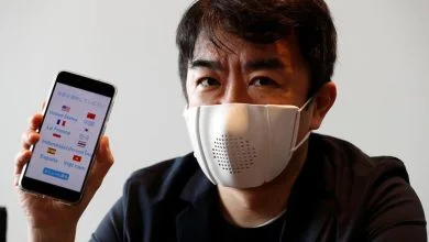 Un masque facial intelligent qui se connecte à internet