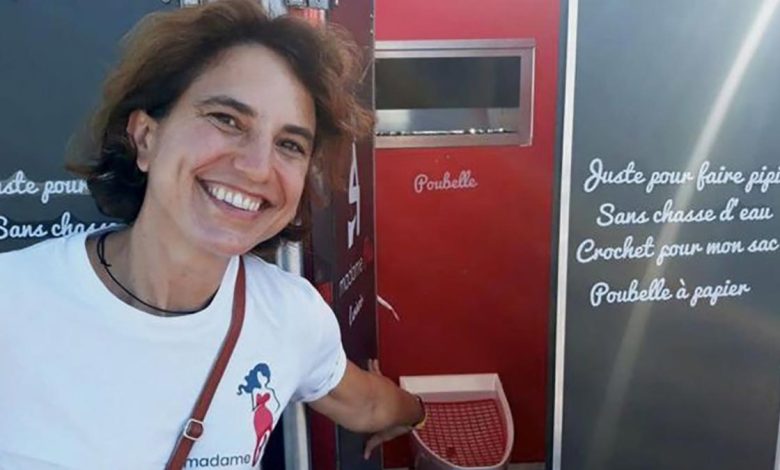 Les longues files d'attente aux toilettes pour femmes ont motivé Nathalie Des Isnards à créer une entreprise d'urinoirs pour femmes.