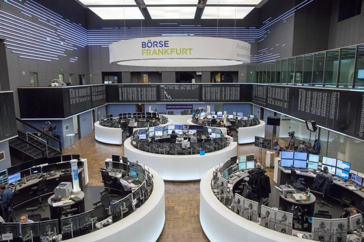 Vue d'ensemble de la Bourse de Francfort (Allemagne).