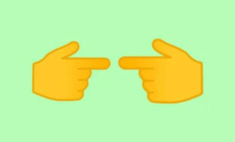Que signifient les doigts pointés l'un vers l'autre ?