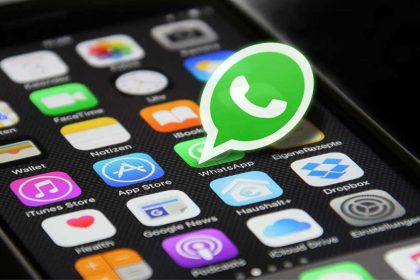 Whatsapp momentanément hors service et incapable d'envoyer ou de recevoir des messages : Instagram et Facebook aussi.